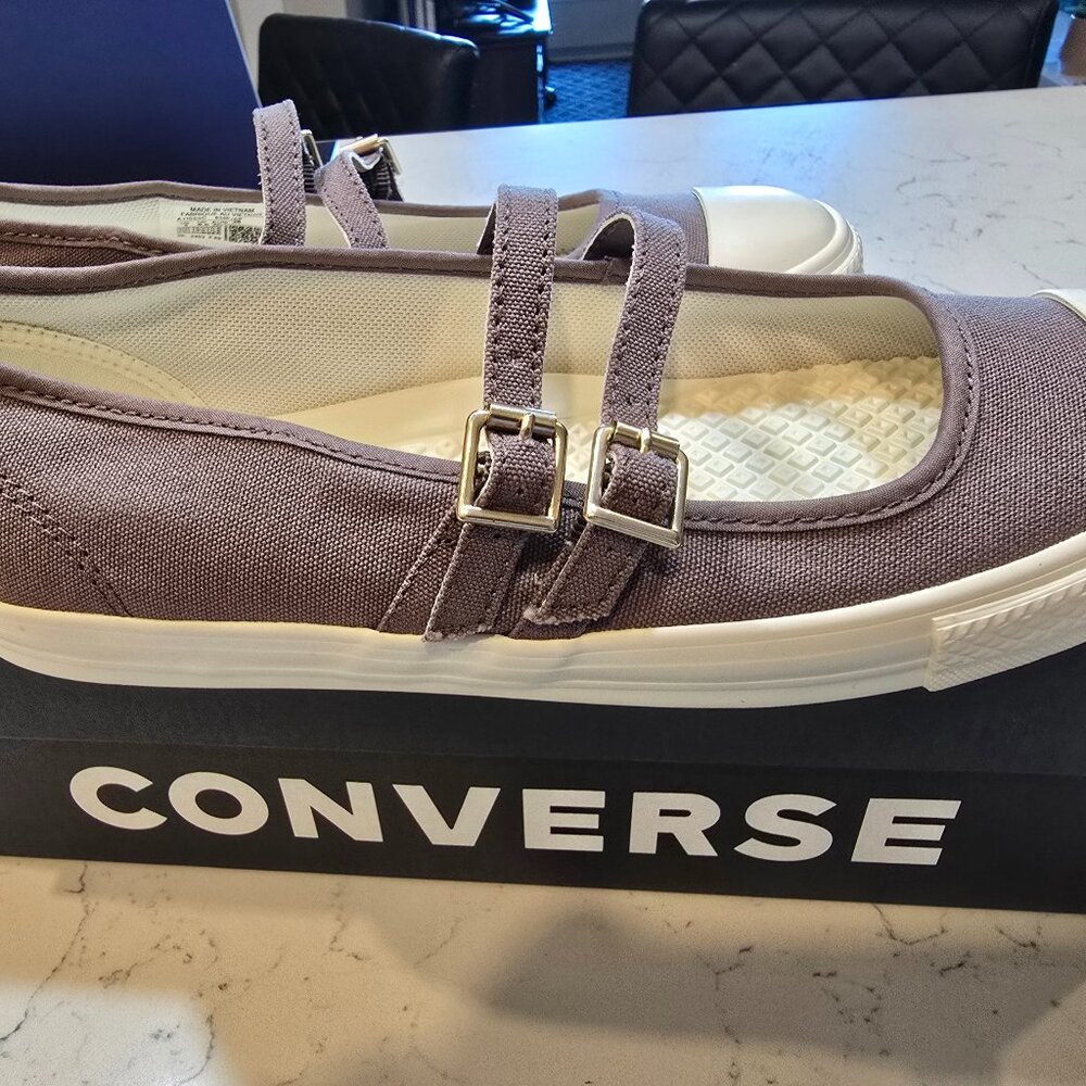 Converse All Star Dainty Mary Jane Women's Shoes - Limited Edition Size 10 new